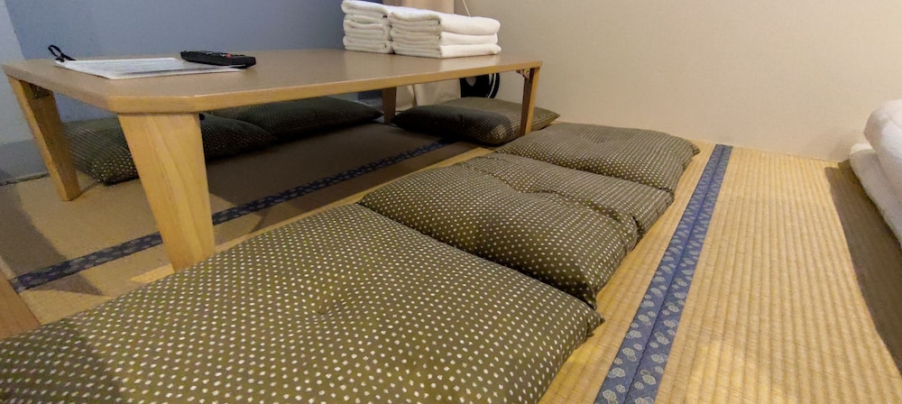 ファミリー ルーム 客室2 | 岩戸山ホステル