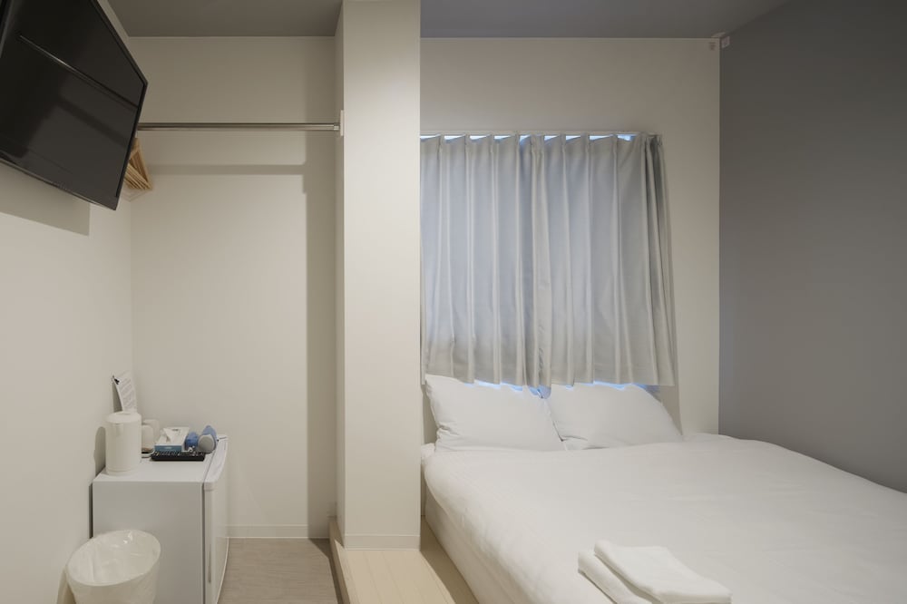 ビジネス ダブルルーム 客室3 | 岩戸山ホステル