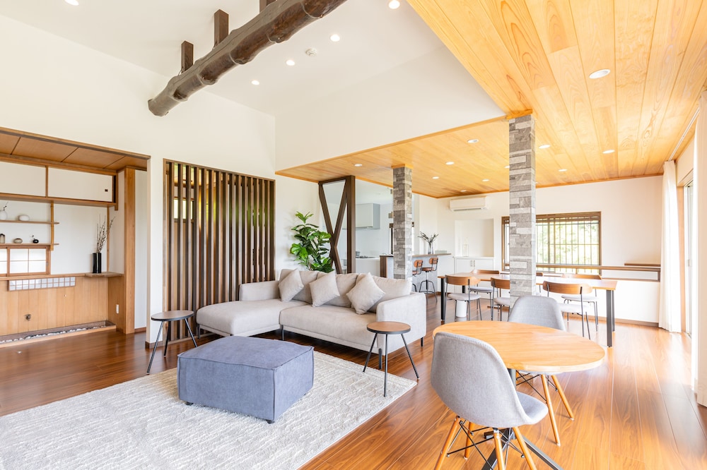 ハウス リビング エリア1 | Resort stay Bowen