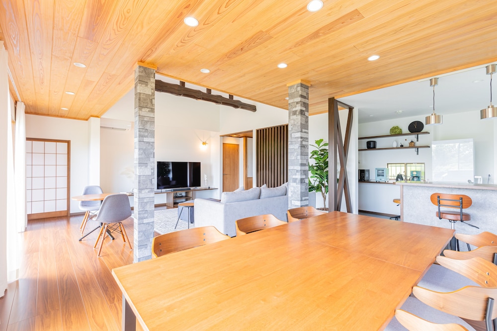 ハウス リビング エリア2 | Resort stay Bowen