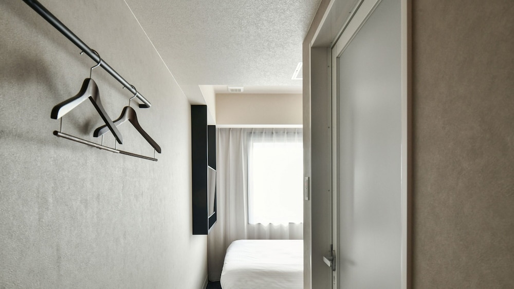 スタンダード ダブルルーム 禁煙 客室13 | レフ関空泉佐野 by ベッセルホテルズ