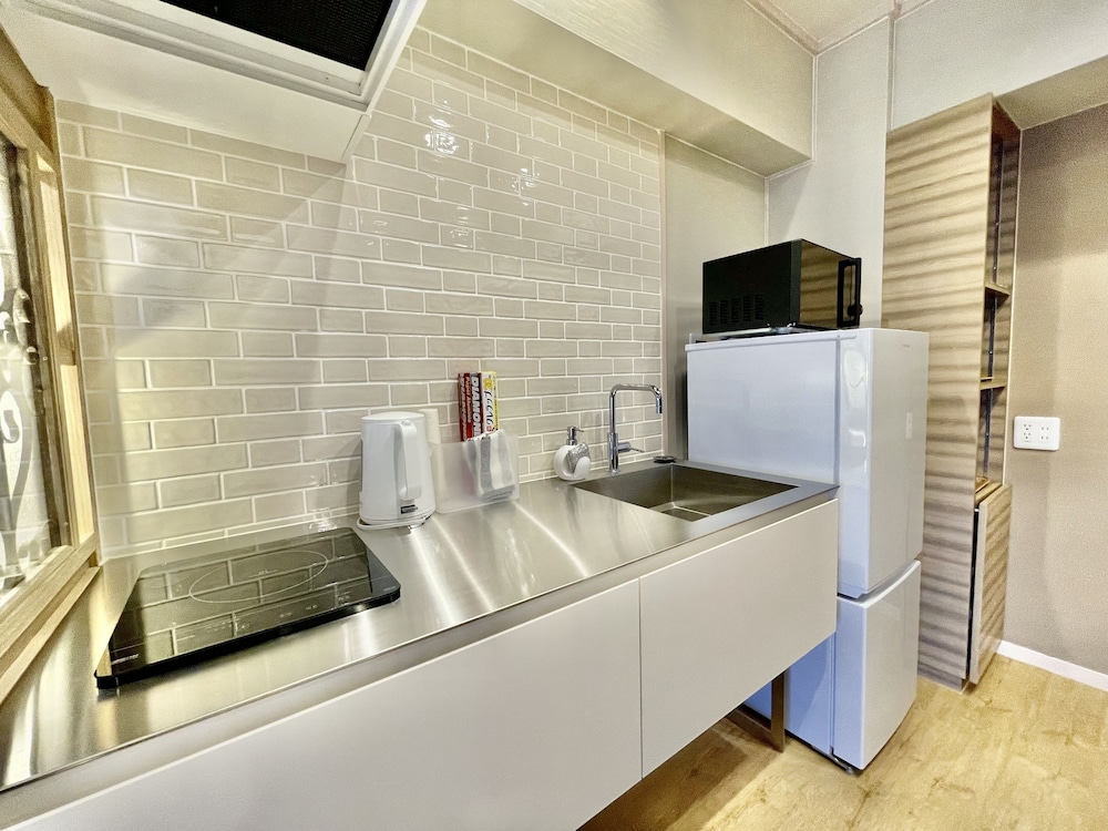 トリプルルーム 禁煙 専用キッチン2 | ホテル天使館久茂地