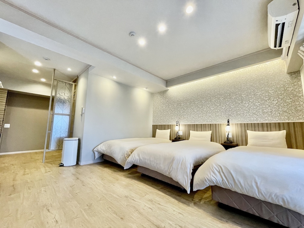 トリプルルーム 禁煙 客室7 | ホテル天使館久茂地