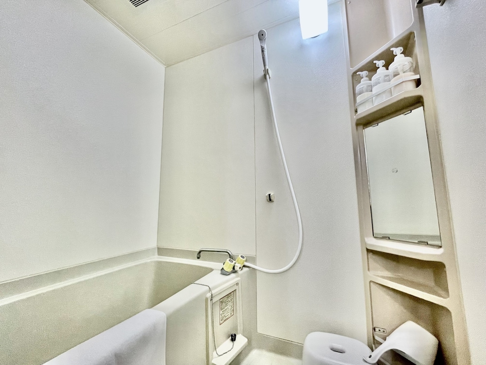 スタンダードファミリールーム 禁煙 バスルーム1 | ホテル天使館久茂地