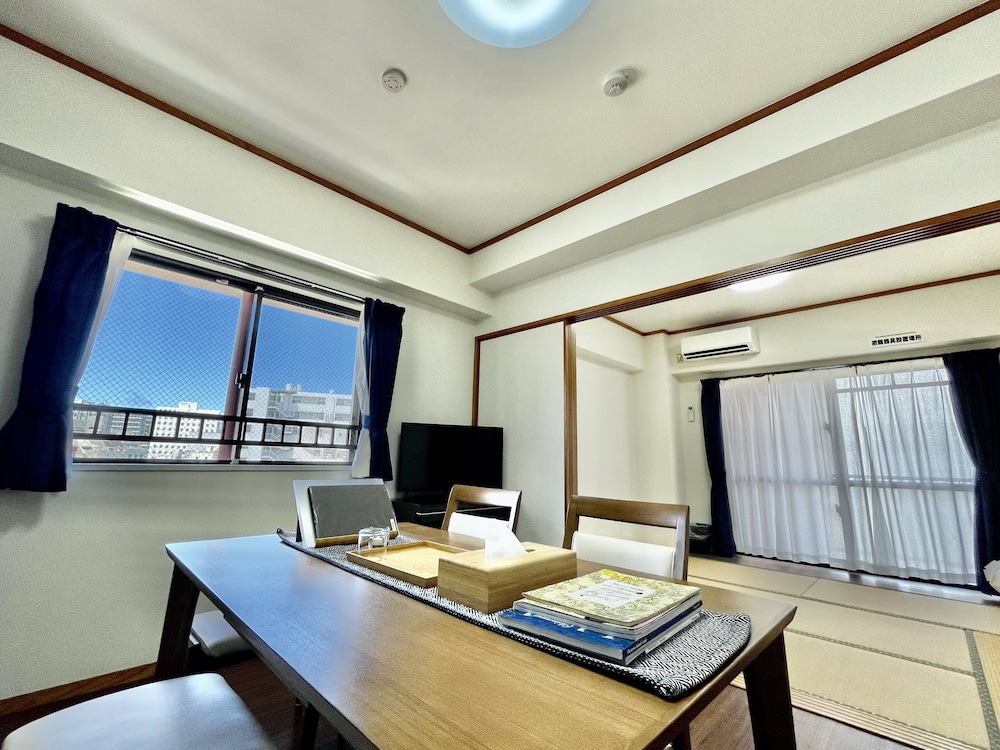 スタンダードファミリールーム 禁煙 客室4 | ホテル天使館久茂地