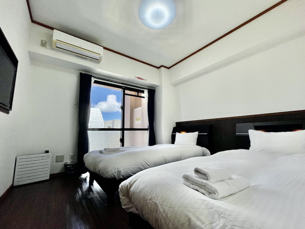 スタンダードファミリールーム 禁煙 客室2 | ホテル天使館久茂地