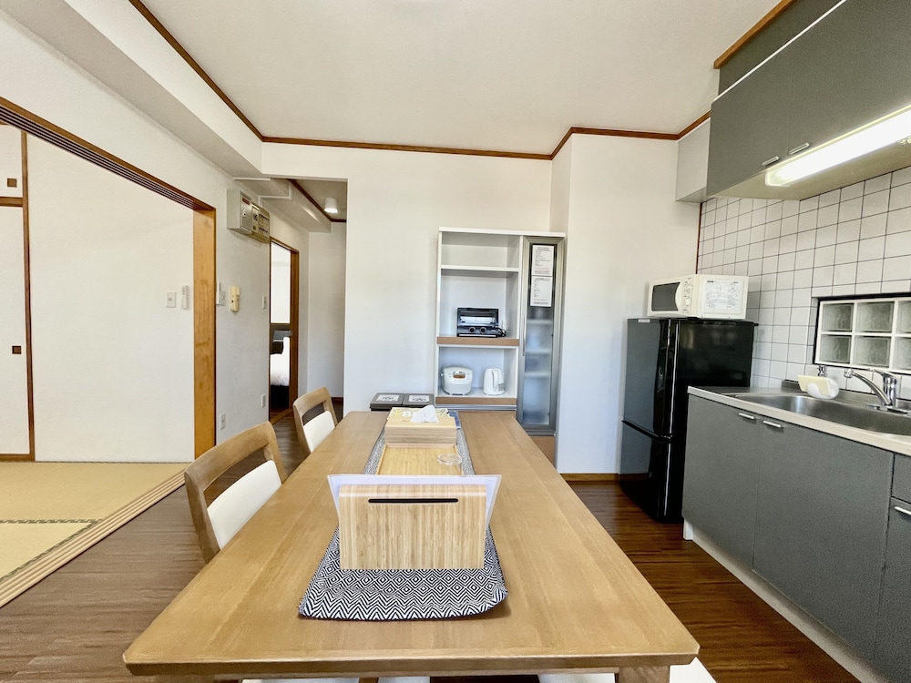 スタンダードファミリールーム 禁煙 客室5 | ホテル天使館久茂地