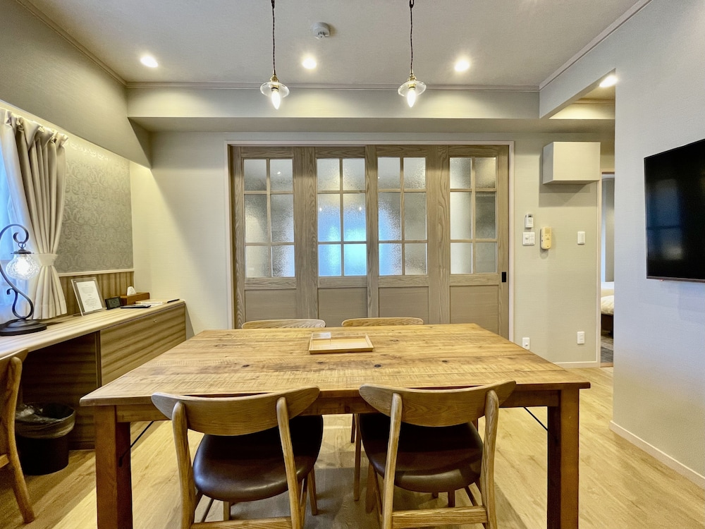 スーペリア スイート 禁煙 客室8 | ホテル天使館久茂地