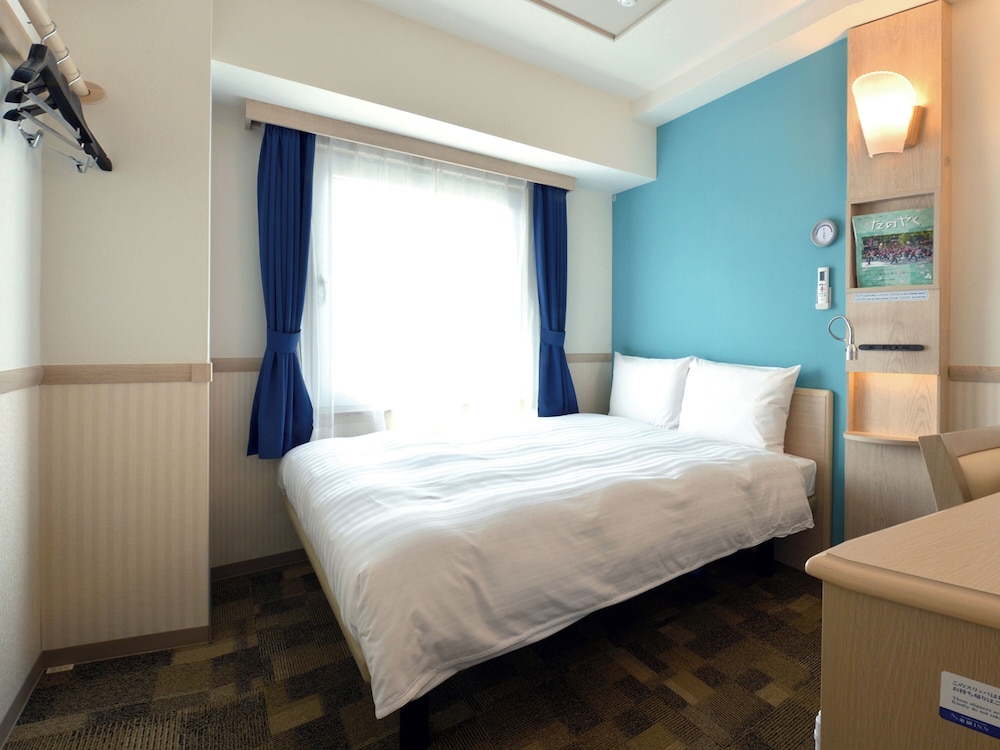 エコノミーダブル喫煙 | 東横 INN 春日部駅西口