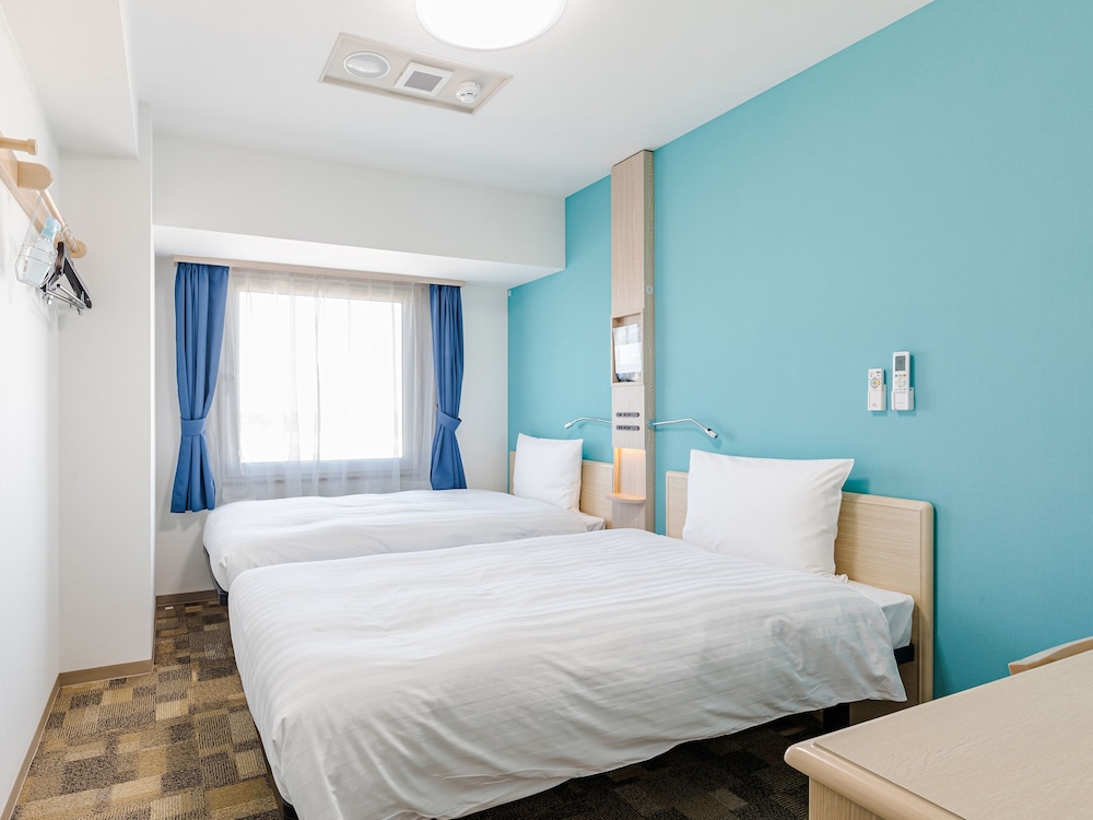 ツイン喫煙 | 東横 INN 春日部駅西口