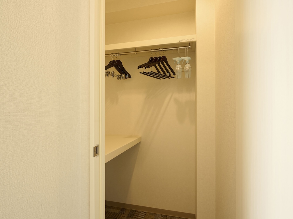 ファミリールーム喫煙 客室の設備とサービス10 | 東横 INN 京都二条城南