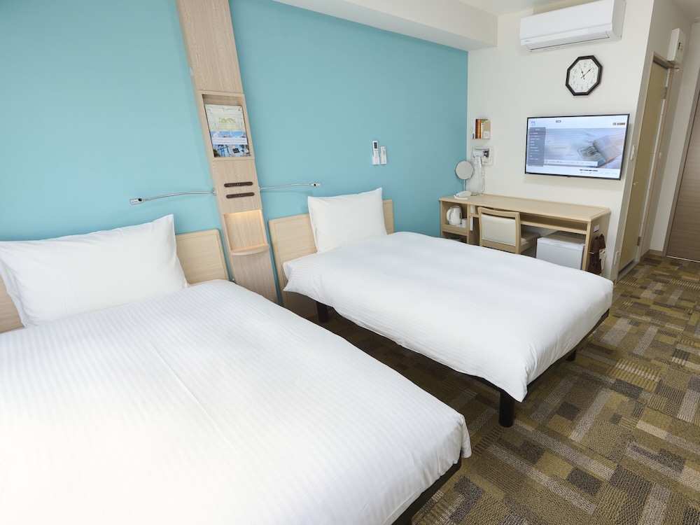 デラックスツイン禁煙 客室2 | 東横 INN 京都二条城南