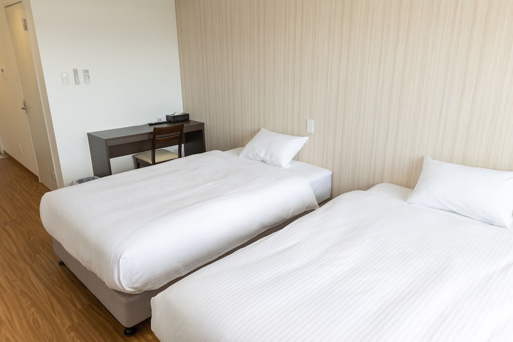 コンフォート ツインルーム ベッド (複数台) 禁煙 冷蔵庫 & 電子レンジ 客室1 | BiBi Hotel 宮古空港前