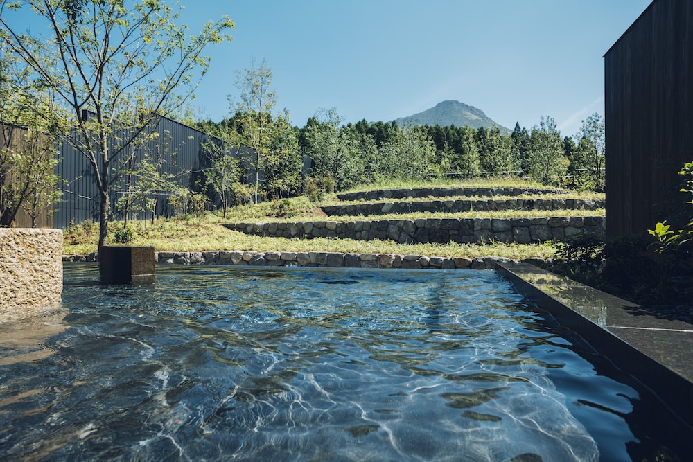 大浴場1 | 界 由布院 - 星野リゾート