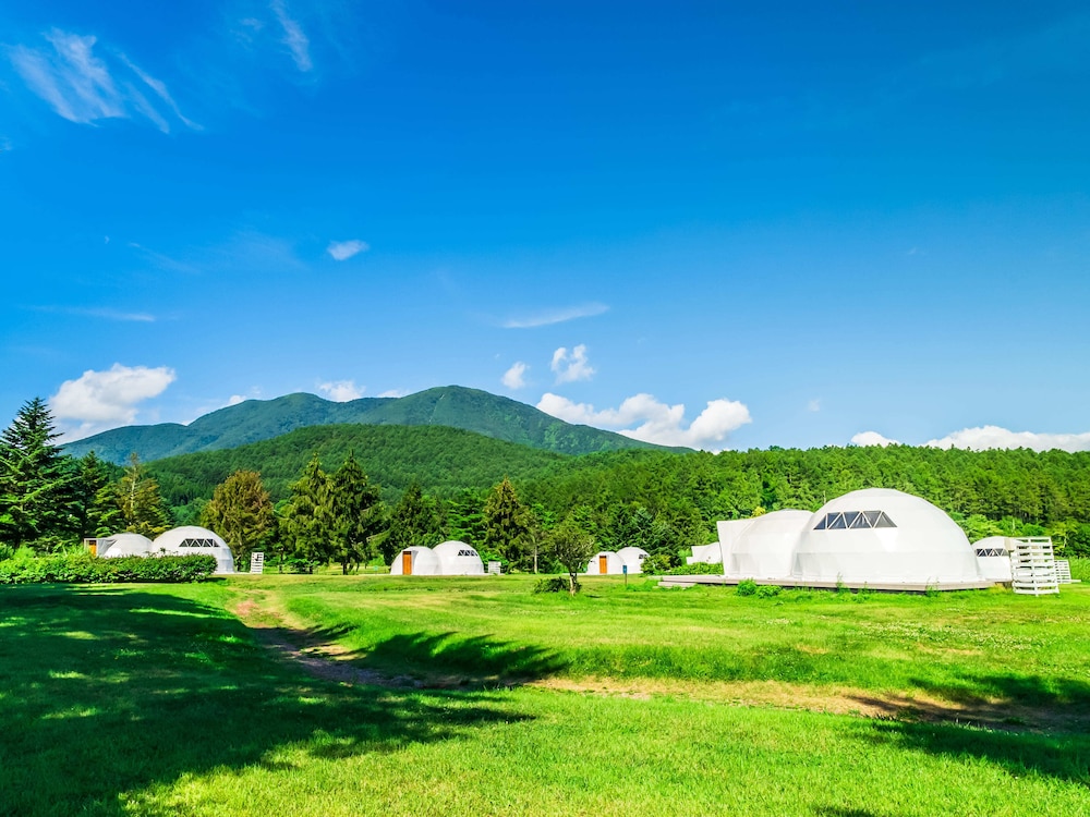 スタンダード ルーム 4 ベッドルーム 禁煙 マウンテンビュー 客室17 | GLAMPROOK 飯綱高原