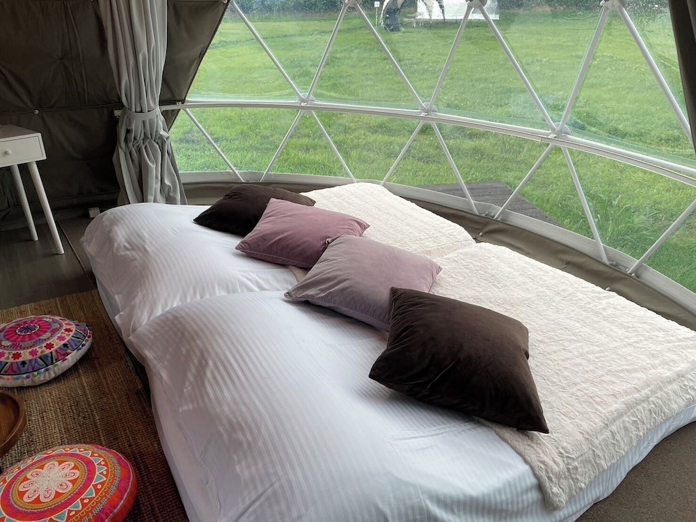 シングルドーム 2ベッド 禁煙 客室9 | GLAMPROOK 飯綱高原