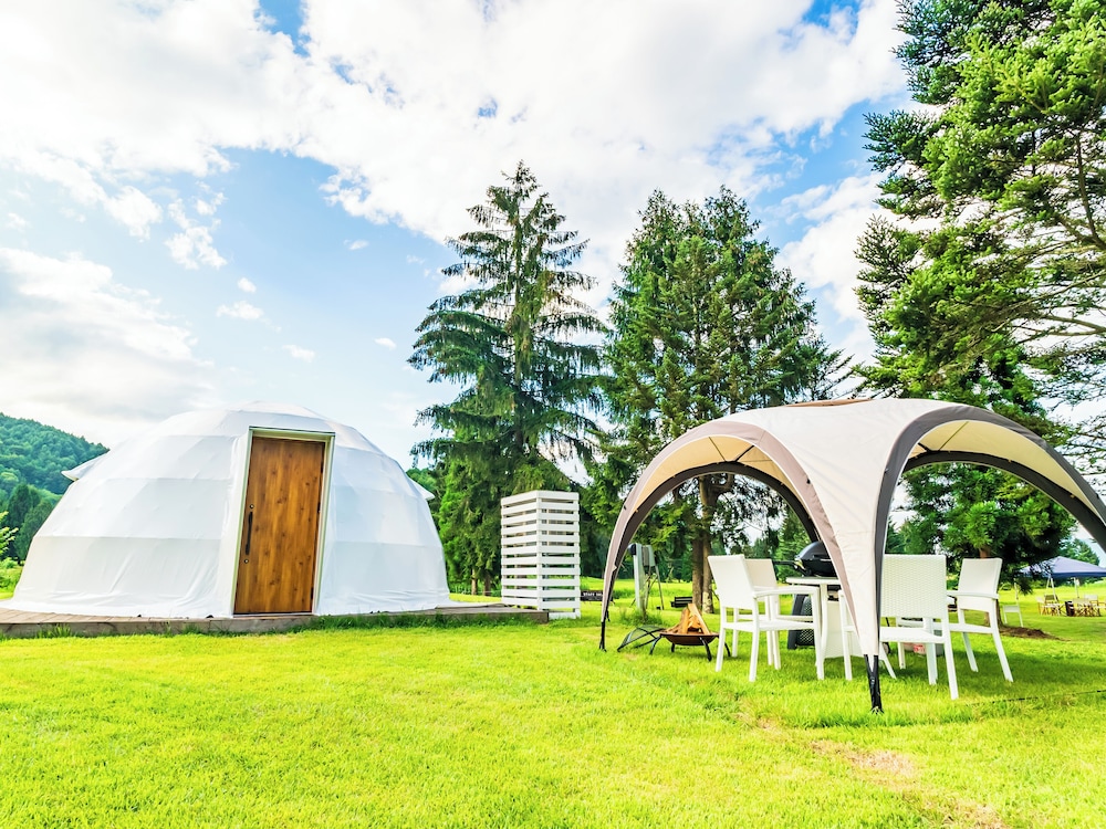 シングルドーム　4ベッド【チェックイン14:00 /チェックアウト10:00】 客室9 | GLAMPROOK 飯綱高原