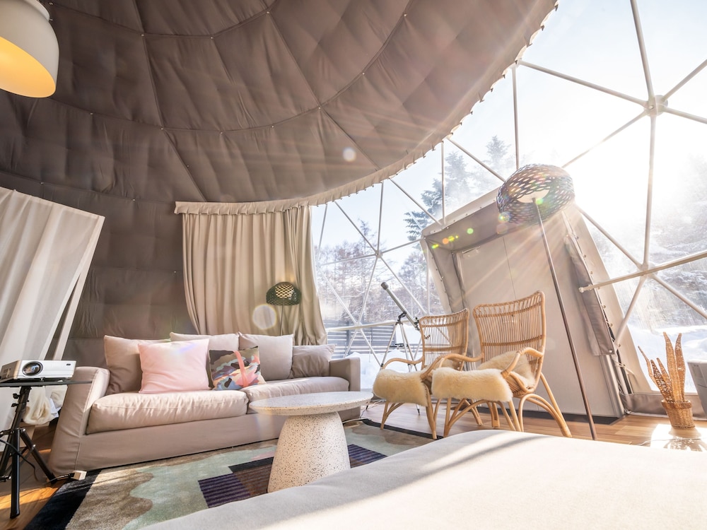 エグゼクティブスイート　シングルドーム10ｍ 客室5 | GLAMPROOK 飯綱高原