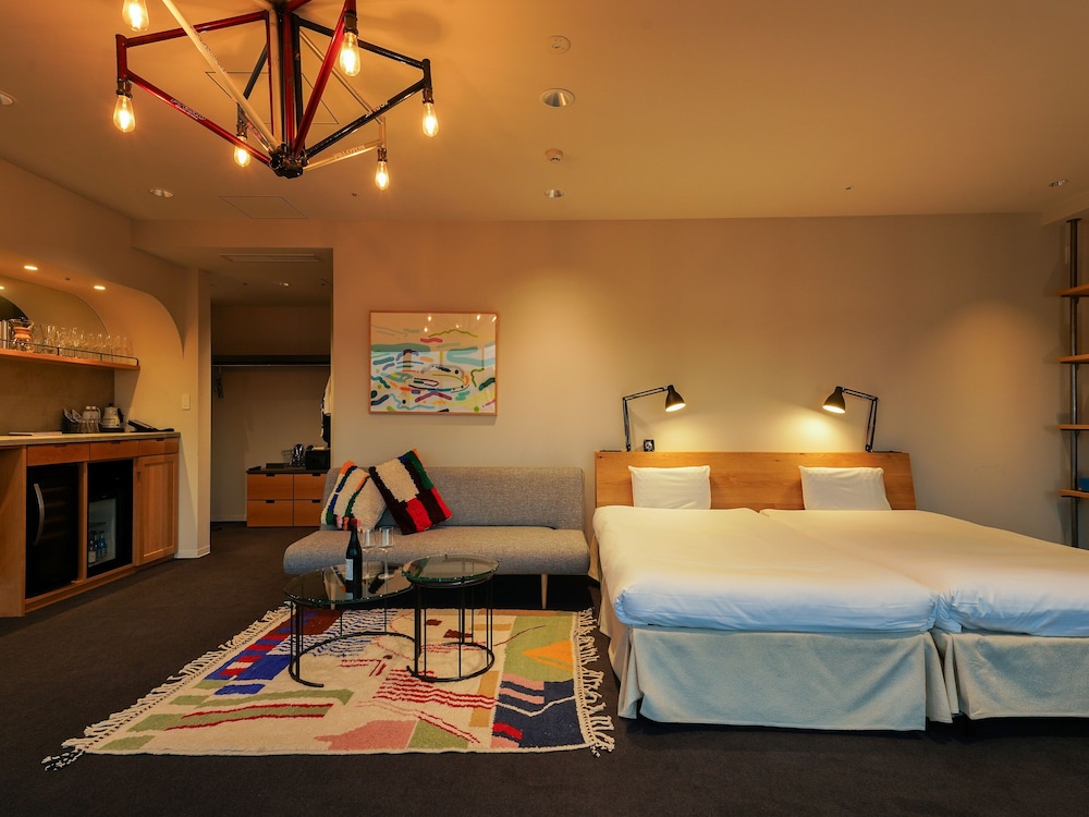 スタジオスイート オーシャンビュー コーナー 客室4 | KEIRIN HOTEL 10 by 温故知新
