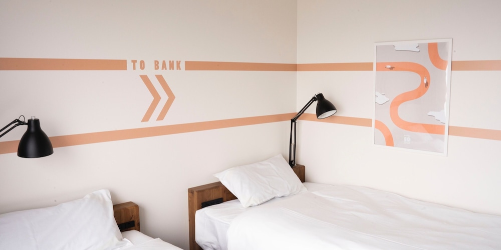 エコノミー ツインルーム 禁煙 客室1 | KEIRIN HOTEL 10 by 温故知新