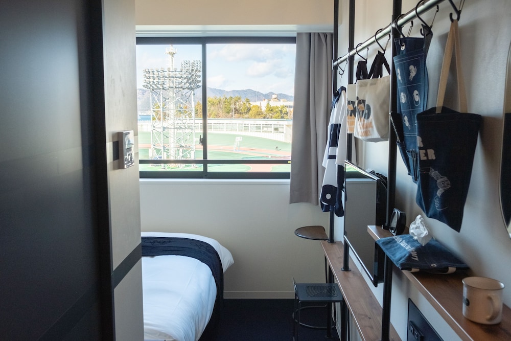 エコノミー ダブルルーム 禁煙 客室2 | KEIRIN HOTEL 10 by 温故知新