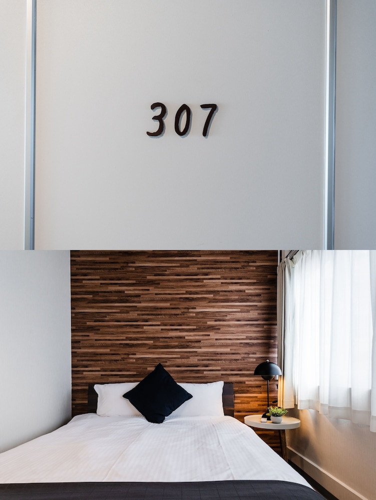 ダブルルーム (シャワー/トイレ付) エレベーターなし 2-3階 禁煙 客室27 | HALE HOTEL