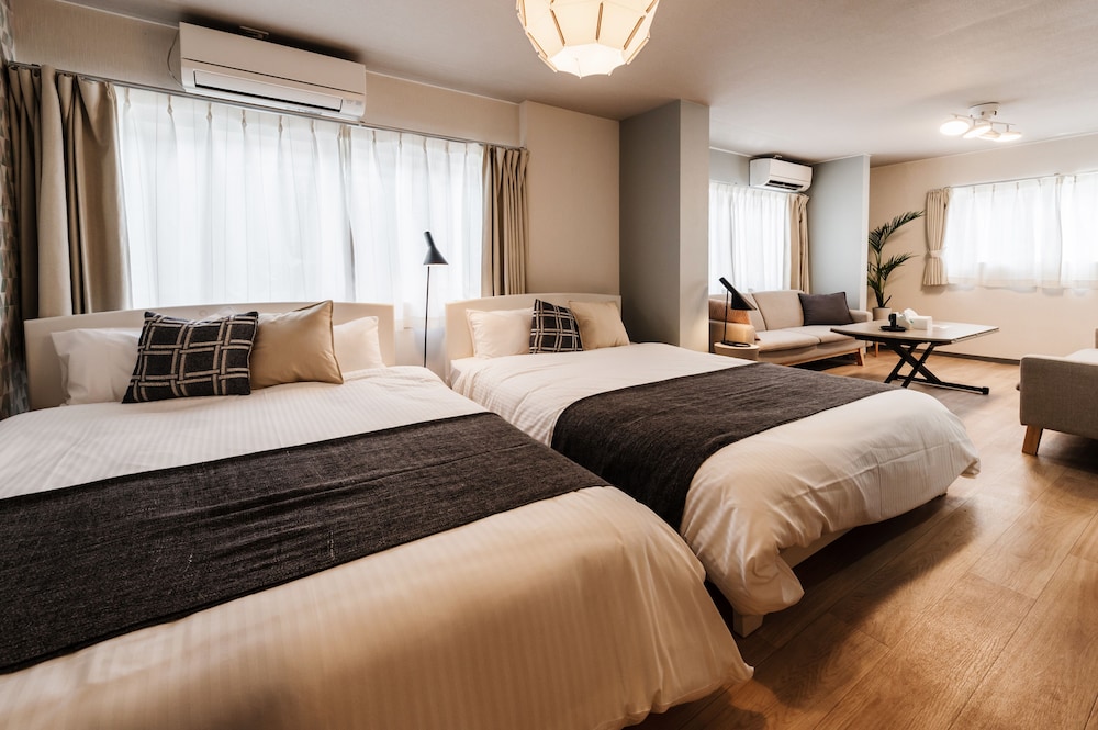 ツインルーム (キッチン/シャワー/トイレ付) エレベーターなし 205室 禁煙 客室3 | HALE HOTEL