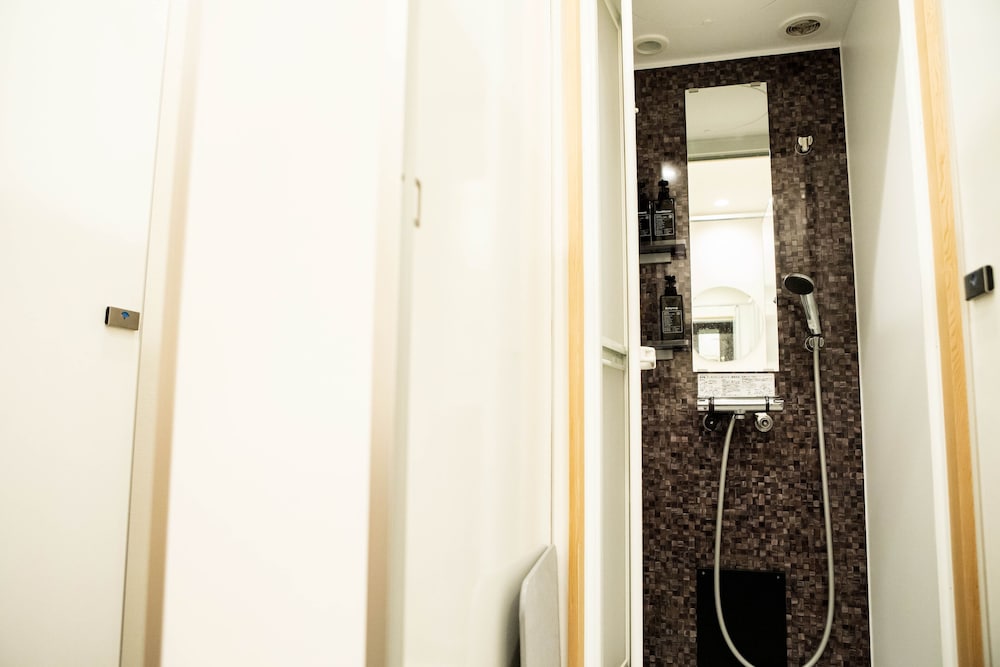 トラディショナル ルーム バスルーム1 | 酒坊 多満自慢