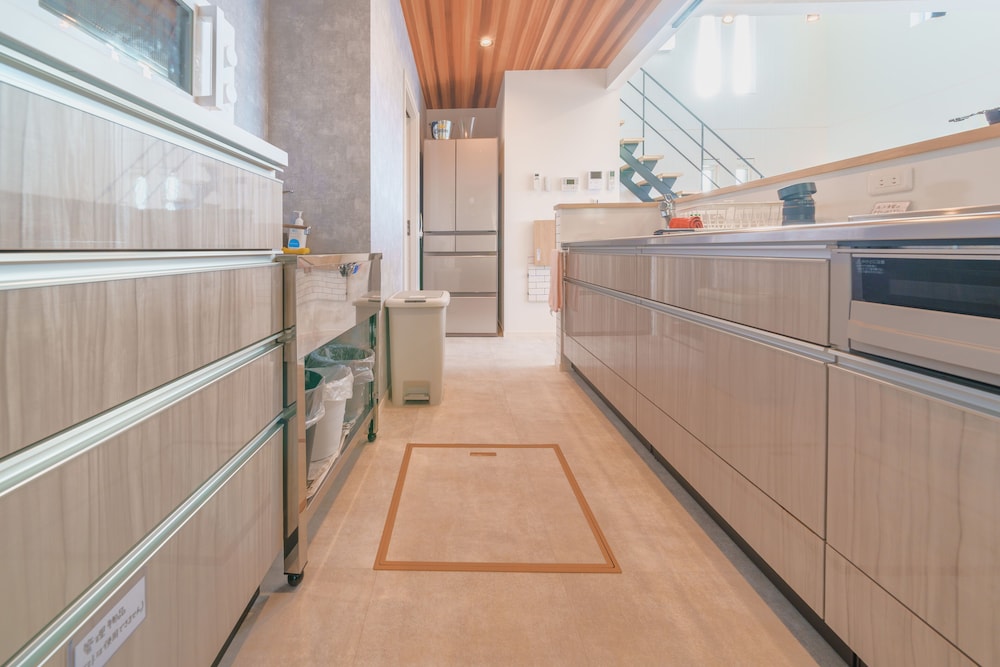 ファミリー ヴィラ 専用キッチン0 | 竜島オーシャンビュー別荘