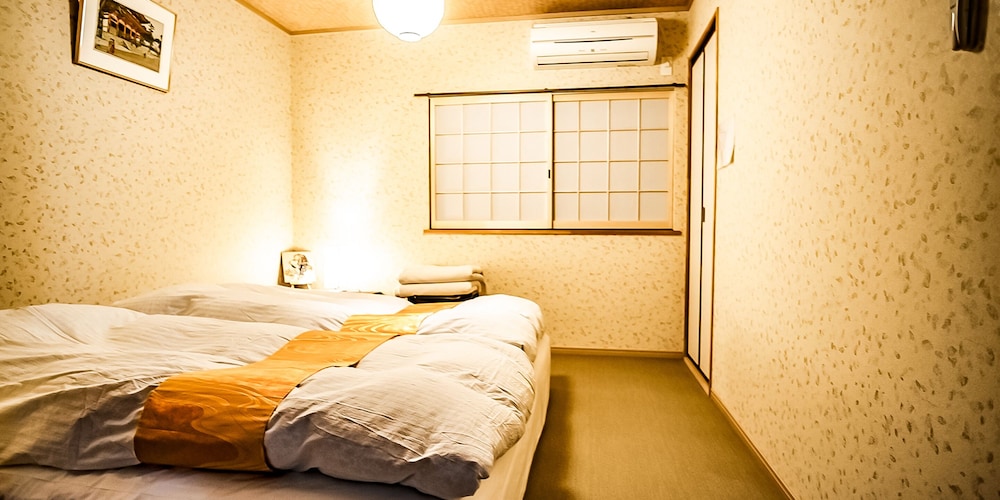 ベーシック ハウス 客室1 | 白川青柳庵