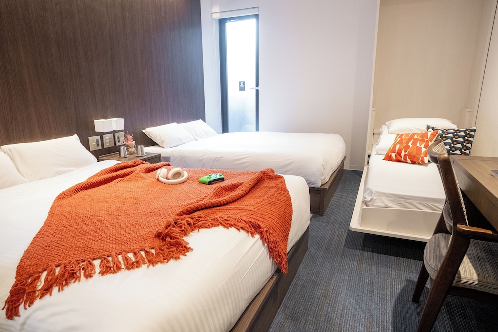 シグネチャーリビングダブル 禁煙 客室6 | ORI 六角