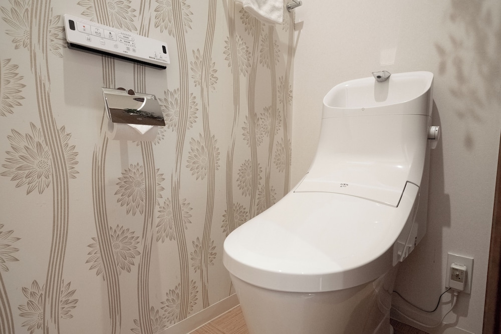 シグネチャーファミリー 禁煙 バスルーム1 | ORI 六角