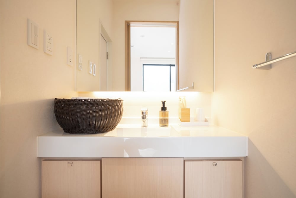 シグネチャーツイン 禁煙 バスルーム1 | ORI 六角