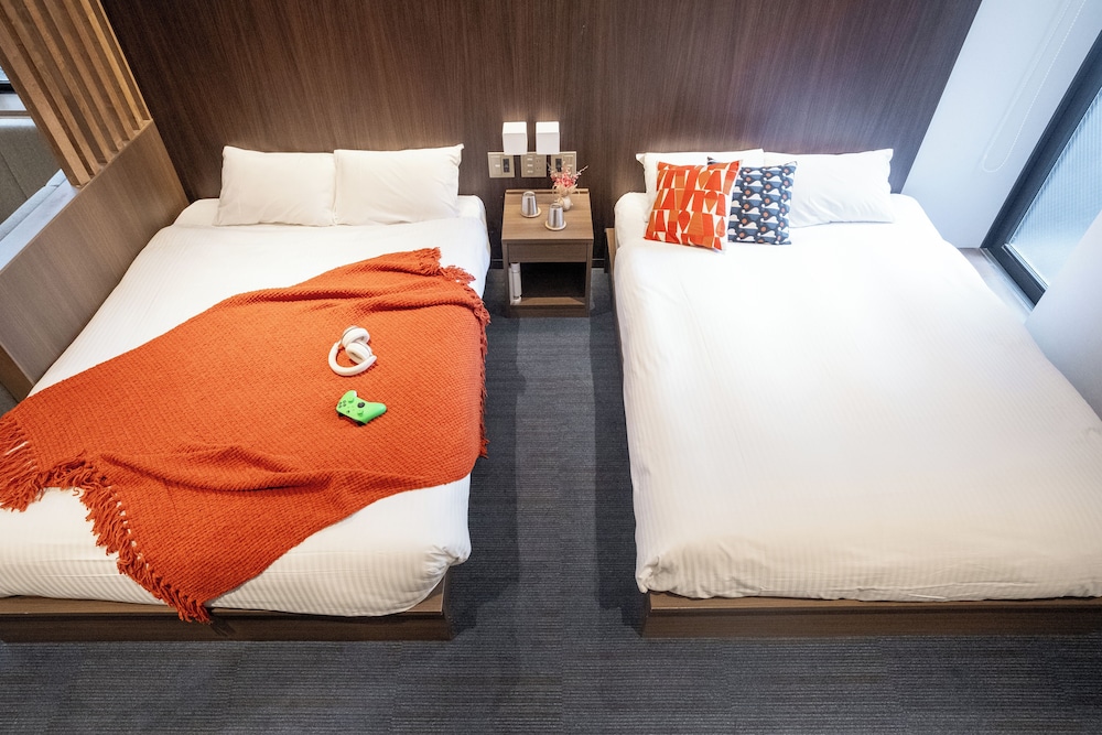 シグネチャーリビングダブル 禁煙 客室1 | ORI 六角