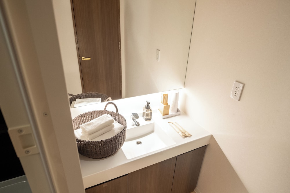 シグネチャーリビングダブル 禁煙 バスルーム1 | ORI 六角