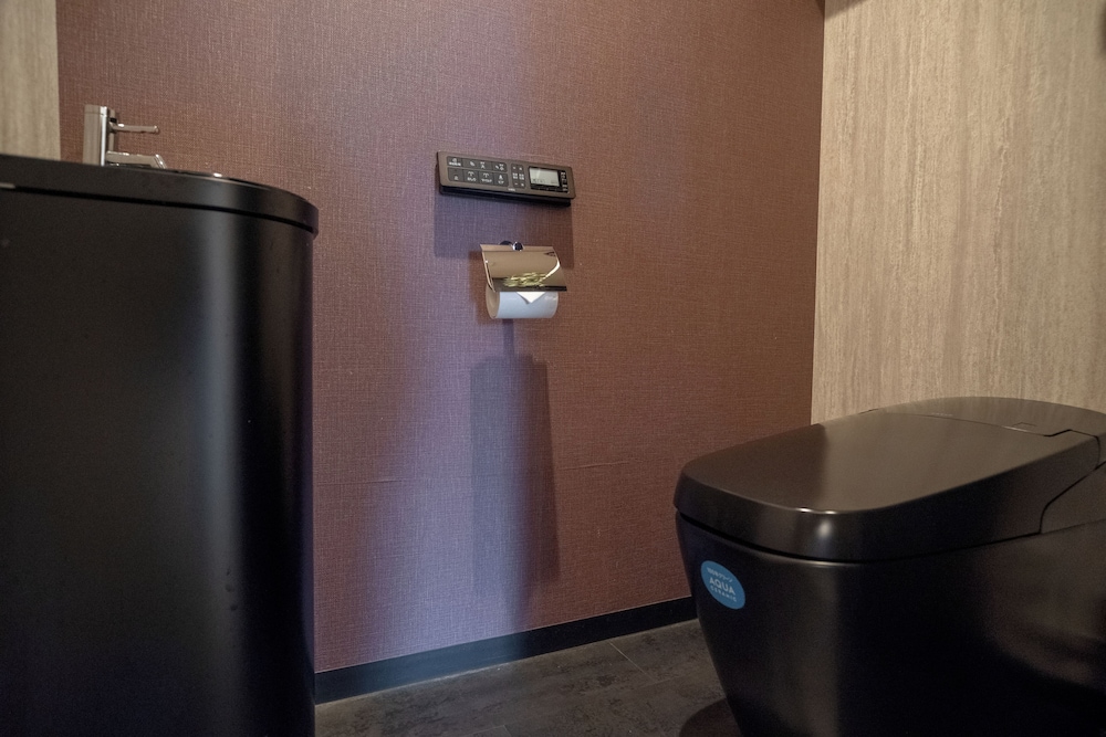 テラスツインスイート 禁煙 バスルーム3 | ORI 六角