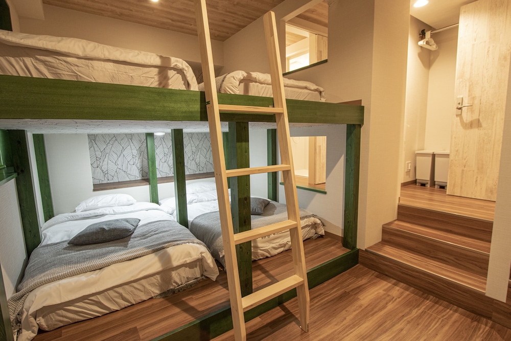 客室1 | GRAND CAVE MOTOMACHI