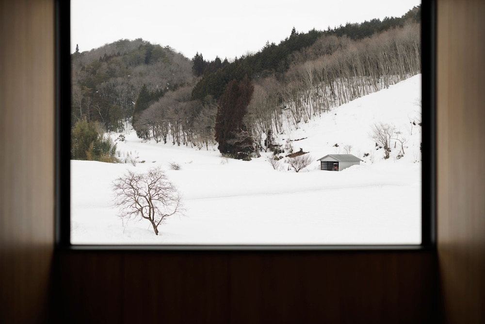 スタンダード ルーム キングベッド 1 台 禁煙 客室1 | フェアフィールド・バイ・マリオット・岡山蒜山高原