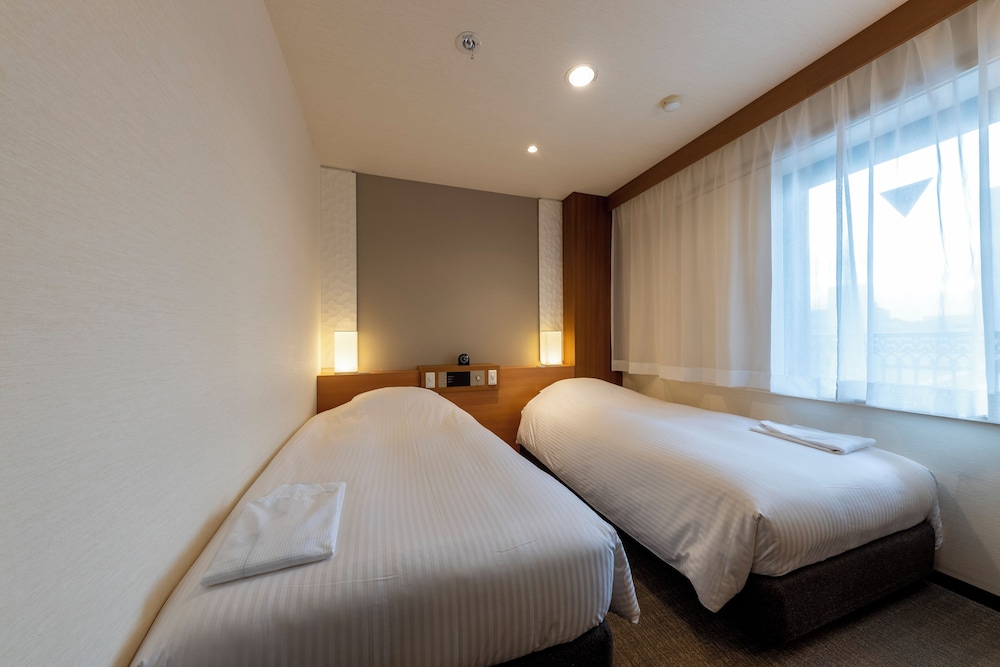 ツインルーム 喫煙可 客室1 | JR クレメントイン姫路