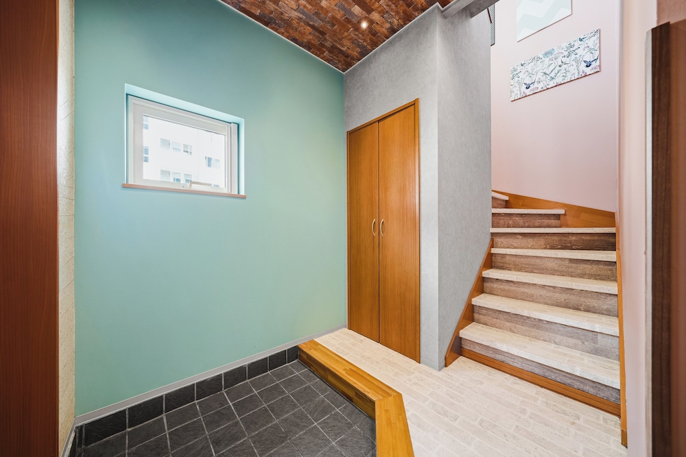 階段1 | The Beehive Otaru | The Beehive Otaru