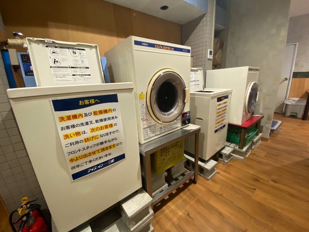 ビジネス ツインルーム シングルベッド 2 台 禁煙 浴槽 ランドリー1 | ビジネスホテル ナイスイン三原