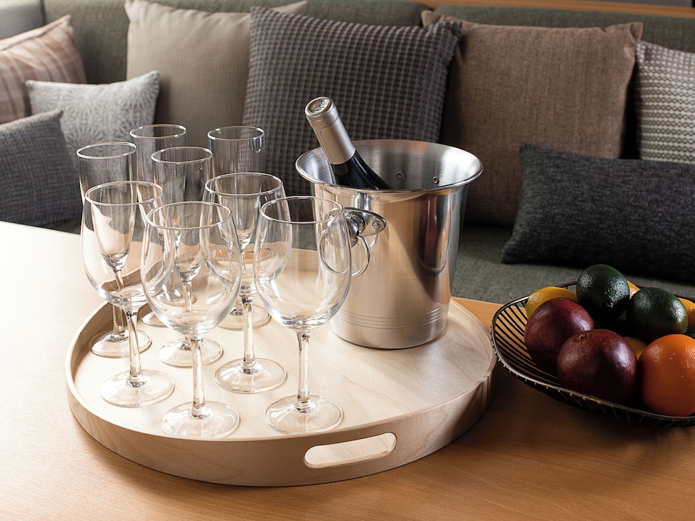 2ベッドルーム リビングソファ付 禁煙 客室3 | MIMARU SUITES 東京浅草