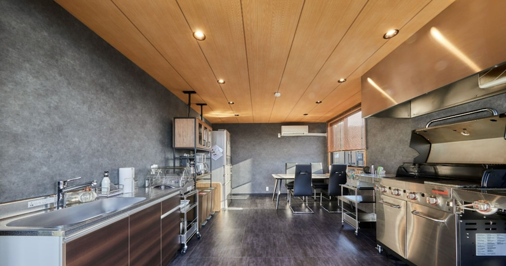 デラックス ルーム 禁煙 専用簡易キッチン0 | 全室富士山ビュー ビジョングランピングリゾート山中湖