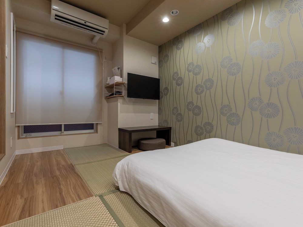 和風ダブルルーム 禁煙 客室1 | 大阪えびすホテル