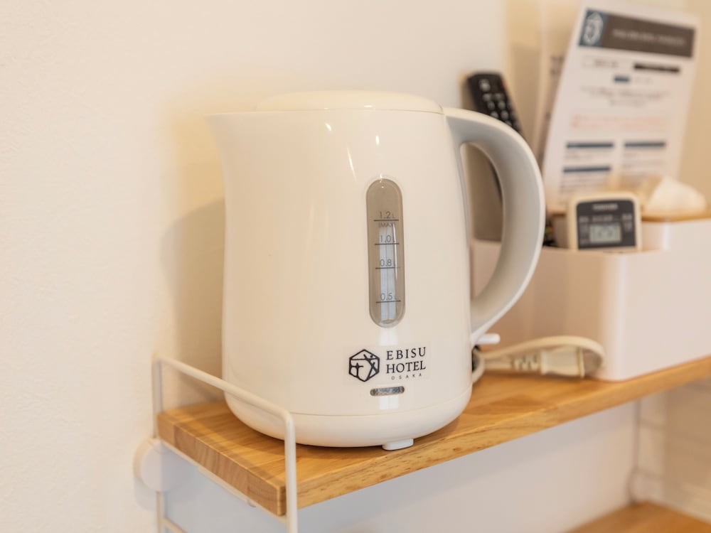 和風クワドラプルルーム ダブルベッド 2 台 客室8 | 大阪えびすホテル