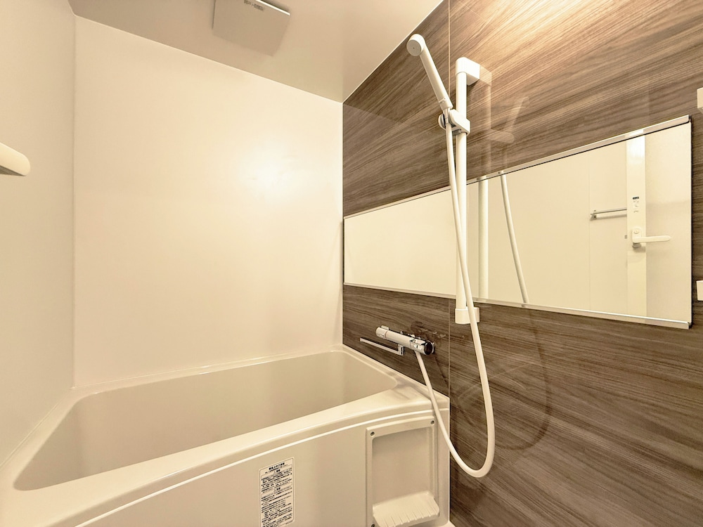 スーペリア 4 人部屋 バスルーム0 | 大阪えびすホテル