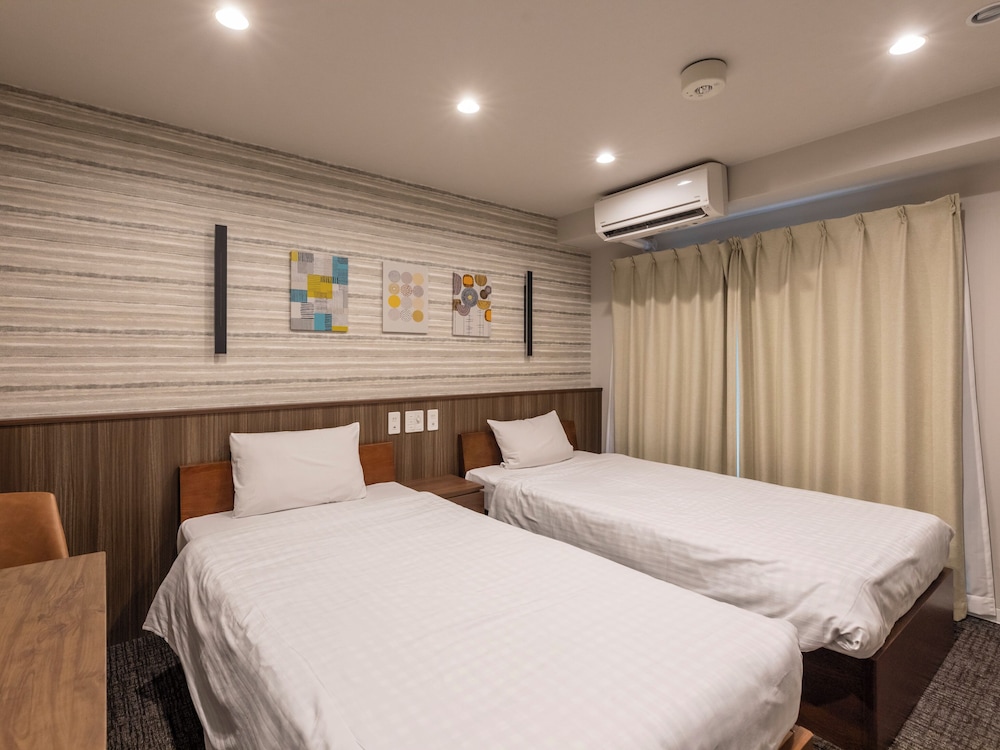 スタンダード ツインルーム シングルベッド 2 台 禁煙 | 大阪えびすホテル