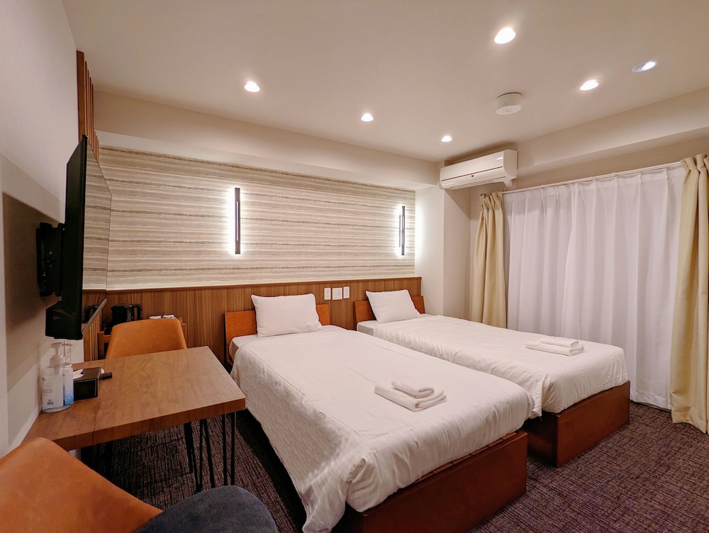 スタンダード ツインルーム シングルベッド 2 台 禁煙 客室9 | 大阪えびすホテル