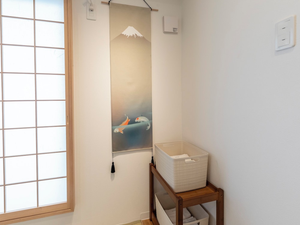 和風クワドラプルルーム ダブルベッド 2 台 客室15 | 大阪えびすホテル