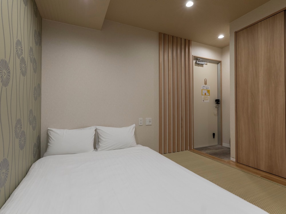 和風ダブルルーム 禁煙 客室3 | 大阪えびすホテル